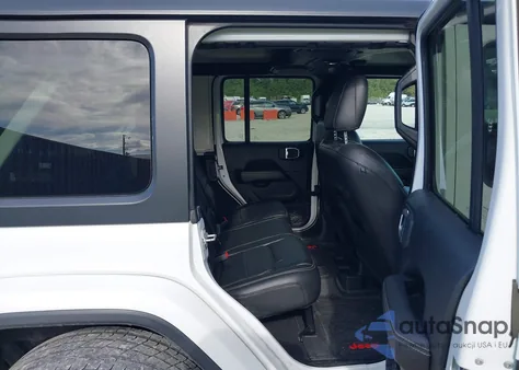 2018 Jeep Wrangler Unlimited Sahara 4X4 из США, поврежденный, VIN 1C4HJXEG6JW102223